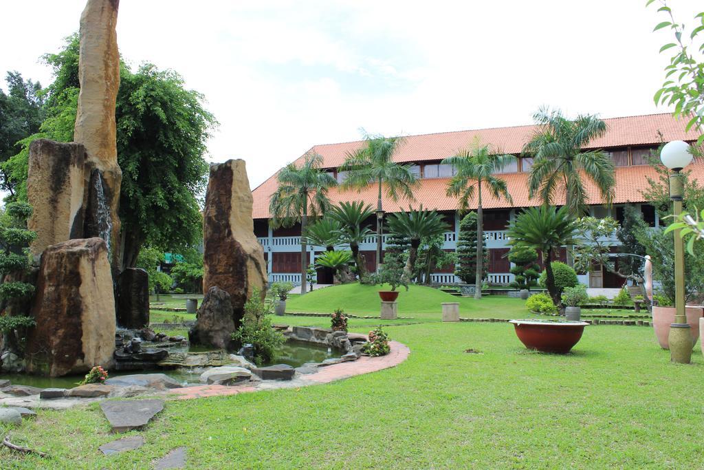 Saigon Park Resort Thuan An Buitenkant foto