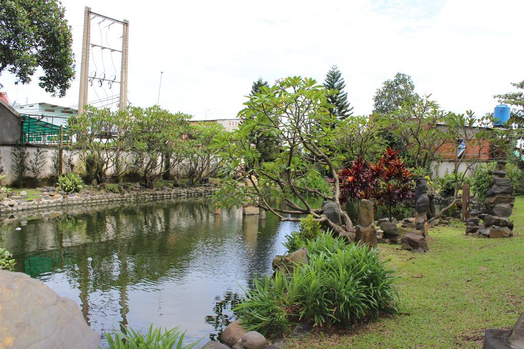 Saigon Park Resort Thuan An Buitenkant foto