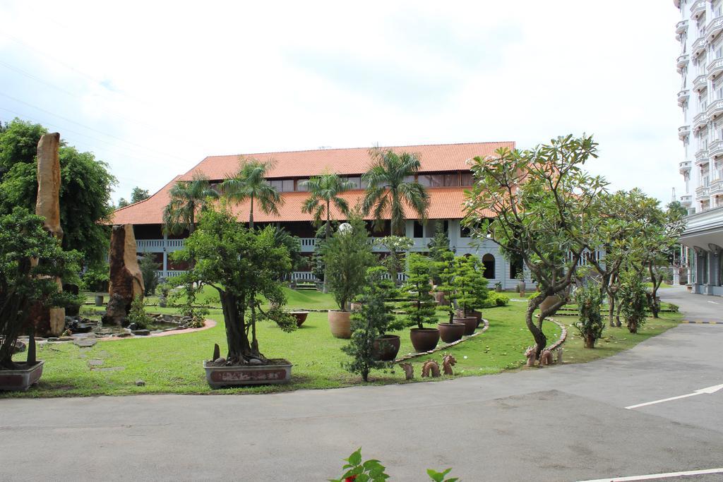 Saigon Park Resort Thuan An Buitenkant foto