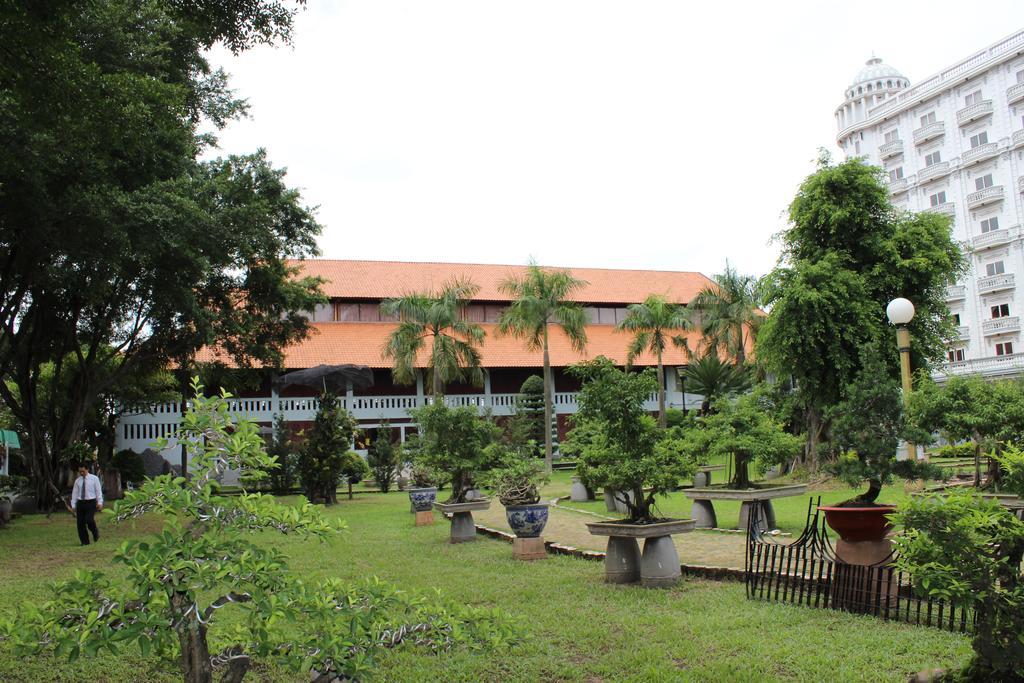 Saigon Park Resort Thuan An Buitenkant foto