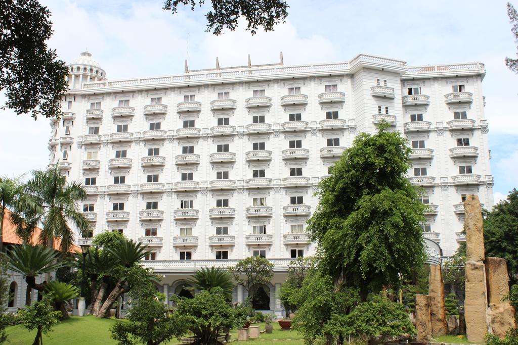Saigon Park Resort Thuan An Buitenkant foto