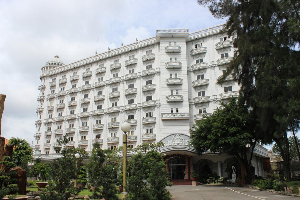 Saigon Park Resort Thuan An Buitenkant foto